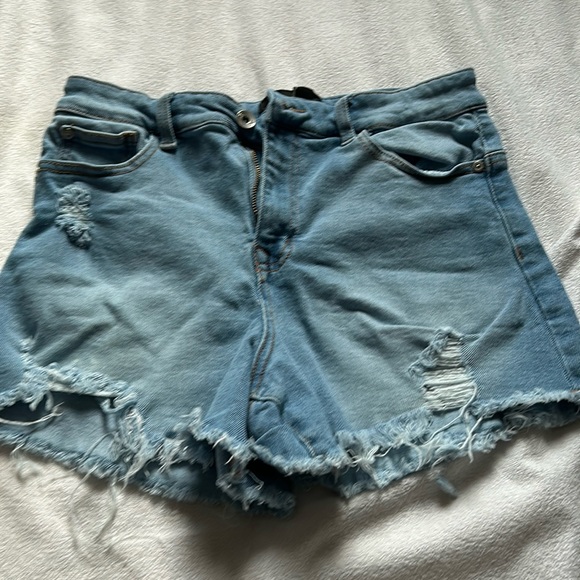 Kylie Shorts
